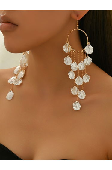 Shell Tassel Hoop Earrings