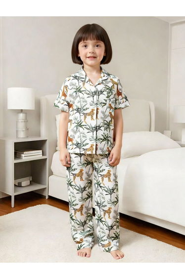 Girls Graphic Print Short Sleeve Shirt and Pyjama Set