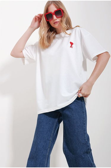 Women's White Crew Neck Heart A Embroidered Two Thread Oversize T-Shirt
