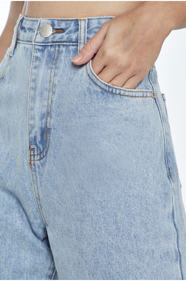 Glamorous Bleach Stonewash Denim Slim Fit Straight Leg Jeans product thumbnail 3