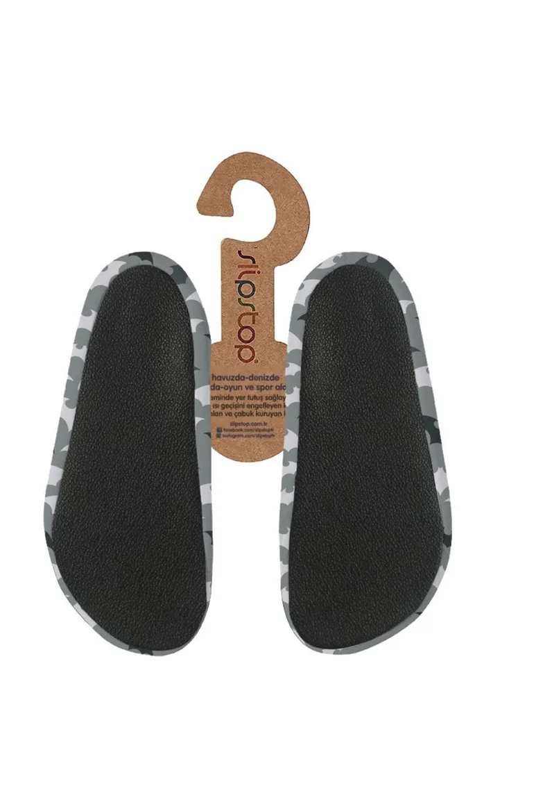 Boy's Batzone Junior Sea Pool Shoes - 1