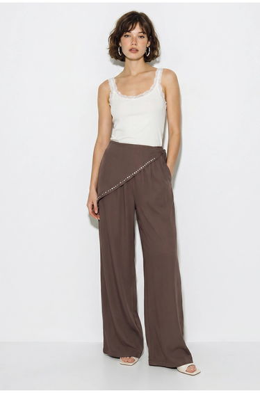 LUCCI Wide Leg Pull-On Trousers