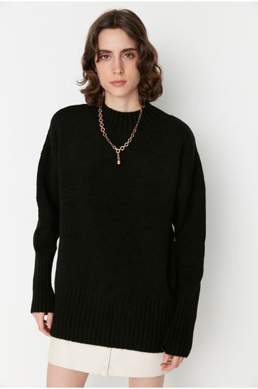 Sweater - Black - Regular fit
