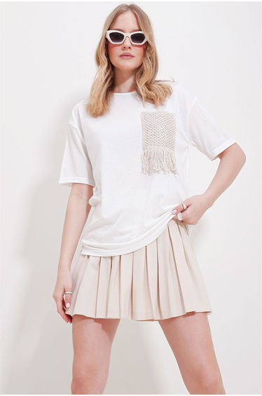 Women's White Crew Neck Knitted Two Thread T-Shirt