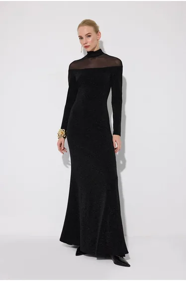 LONG-SLEEVED DRESS WITH GLITTER DETAILS