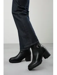 Cirele Black Chelsea Heeled Ankle Boot With Buckle Detail
