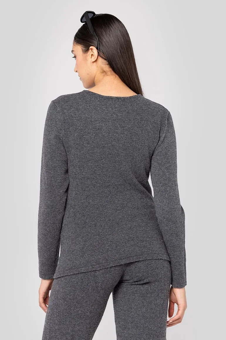Long sleeve blouse with round neckline - 2