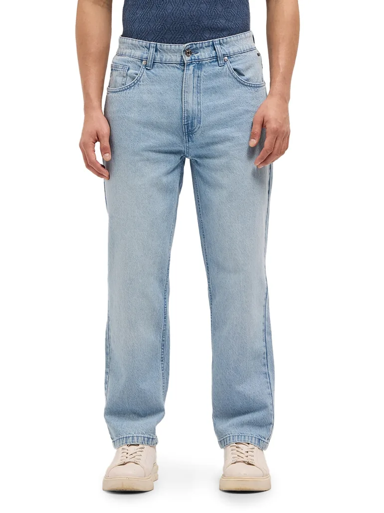 Men Mid-Rise Straight Fit Light Fade Jeans - 3