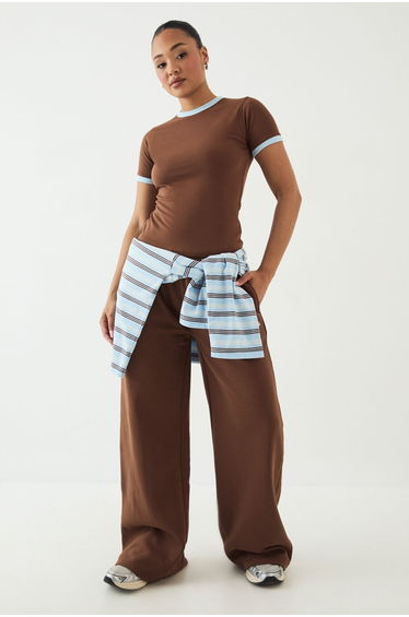 DSGN Studio Contrast Fitted T-Shirt - mocha