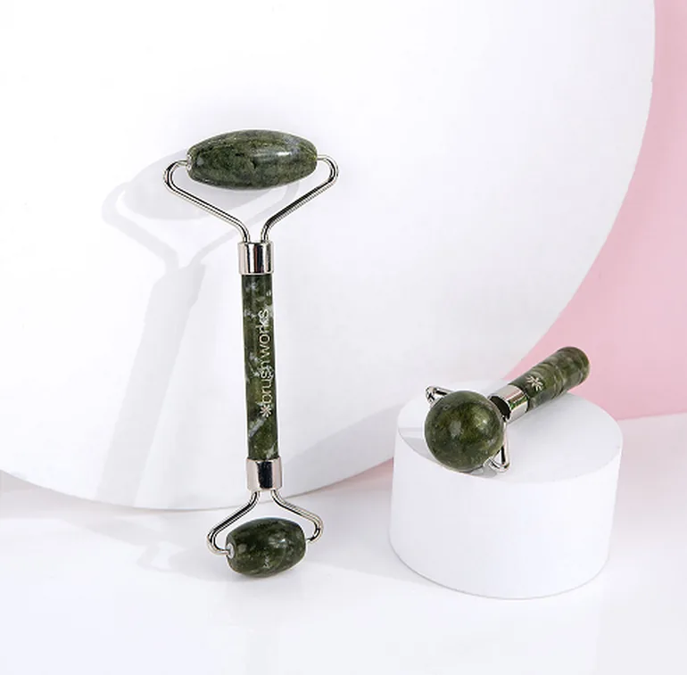 Brushworks Jade Roller & Globe Set - 1