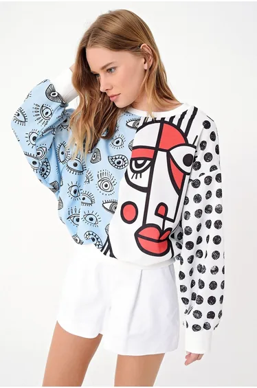 سويتشيرت نسائي بطبعة ديجيتال - أزرق