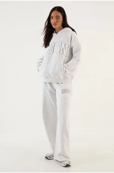 DSGN Studio Collegiate Applique Straight Leg Jogger - ash grey