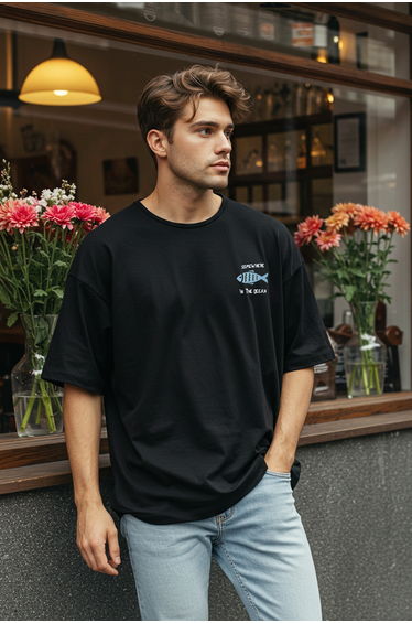 Men's Black Oversize/Wide-Fit 100% Cotton Velvet Texture Printed T-Shirt