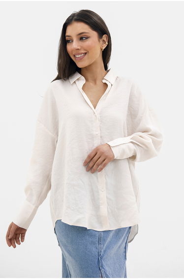 Loose beige shirt with long sleeve