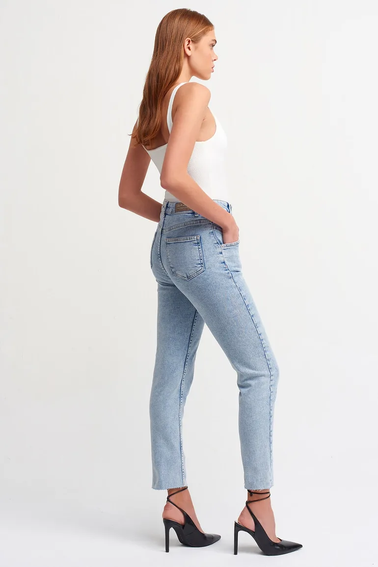 Women's Lycra Pants with a Front Slit - 3