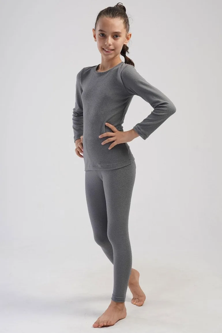 سروال داخلي باللون الرمادي