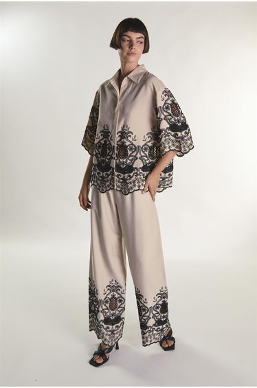 Stone Black Border Cropped Shirt