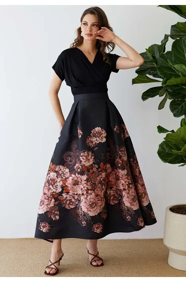Bewitching Peony Jacquard Flare Skirt in Black