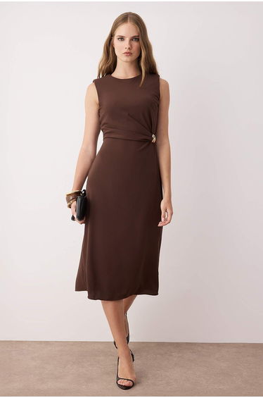 Brown Plain Body-hugging Accessory Detailed Midi Woven Dress