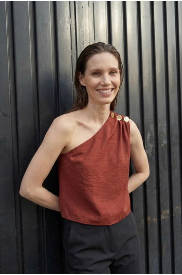 MY FASHION Asymmetrical Collar Sleeveless Chiffon Top