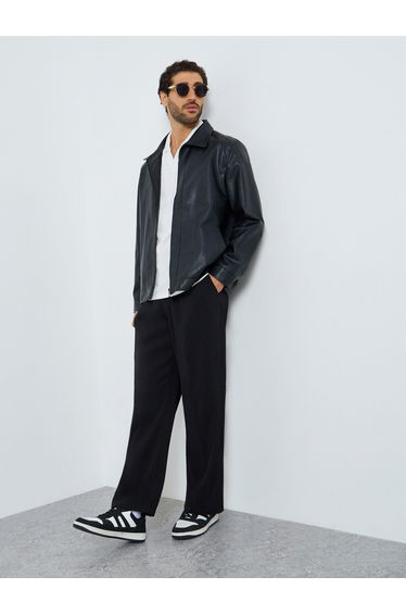 Men Solid Straight Leg Pants