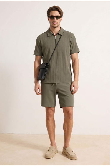Khaki Shorts & Bermuda