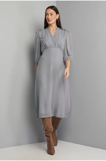 فستان ميدي منقط بطيات بأزرار