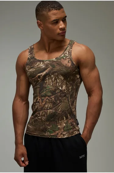 Man Active Gym Muscle Fit Ribbed Vest - camo