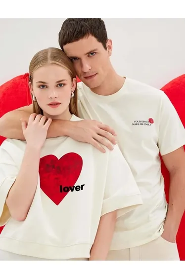 Cotton Short Sleeve Crew Neck Heart Oversize Sweatshirt
