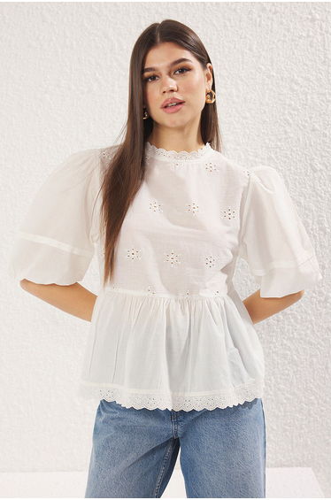 White Cotton Embroidery Balloon Sleeve Crew Neck Woven Blouse