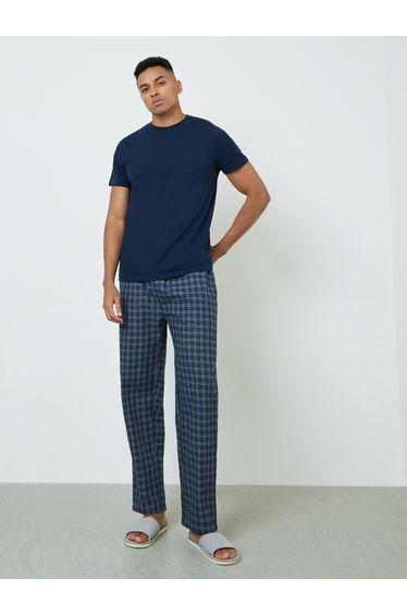 Men Solid Cotton T-Shirt and Checked Pyjama Set