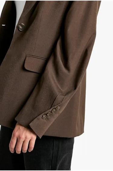 بليزر بتصميم واسع بأكمام منفوخة بصف أزرار - بني 