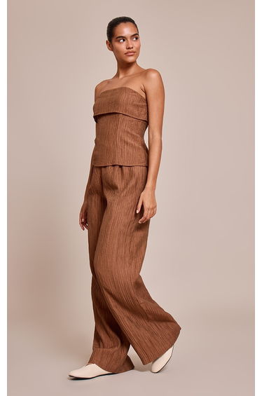 Chocolate Textured Woven Mid Rise Wide Leg Trousers