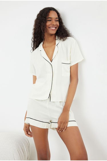 White Piping Detailed Viscose Shorts Woven Pajama Set