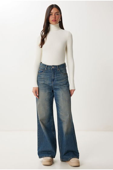 Women's Cream Turtleneck Flexible Ribbed Knitwear Sweater