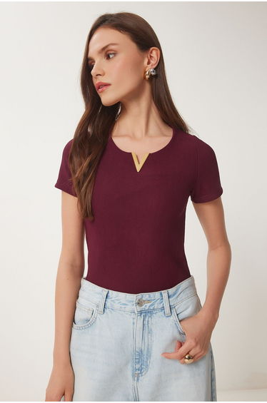 Women's Burgundy Gold Accessory Ribbed Knitted Blouse