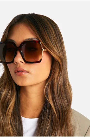 Square Tortoise Shell Oversized Sunglasses - brown