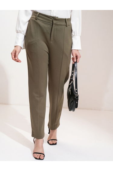 Mid Rise Tapered Fit Trousers