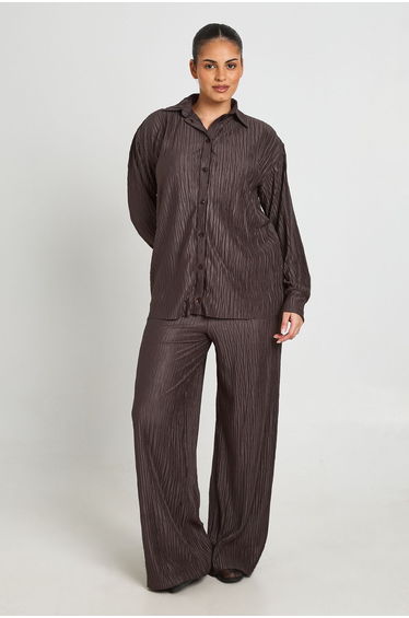 Plus Plisse Oversized Shirt - chocolate
