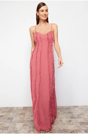 فستان سهرة ماكسي وردي بقصة مستقيمة