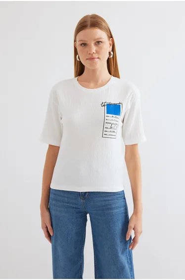 Printed Knitted Basic T-Shirt