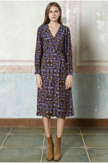 Floral Print Midi Dress in Cotton Mix with V-Neck and Long Sleeves