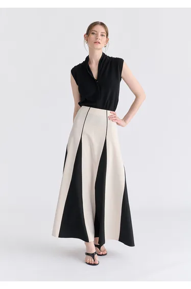 Contrast Details Maxi Skirt