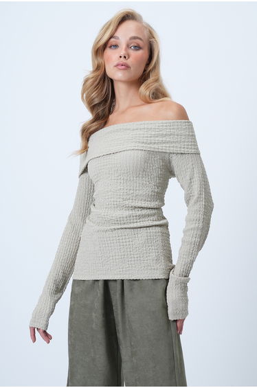 Women's Stone Madonna Collar Wrinkled Long Sleeve Blouse