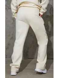 PRETTYLITTLETHING Recycled Cream Badge Detail Straight Leg Joggers - 2