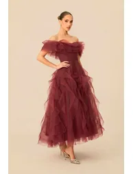 فستان سانفير أحمر ميداكسي على شكل حرف A بلا أكتاف