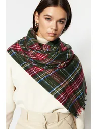 Green Soft-Textured Plaid Scarf