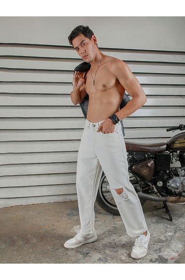Mid Rise Straight Fit Distressed Jeans