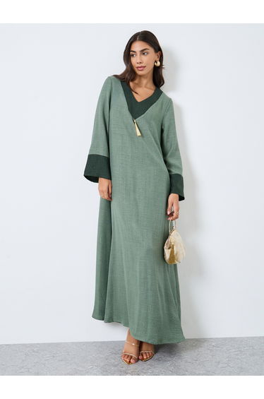 Contrast Cuff Jalabiya with Tassel Detail