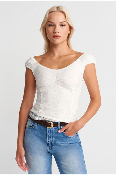 Dilvin Women's Cropped Lace Fitted Top